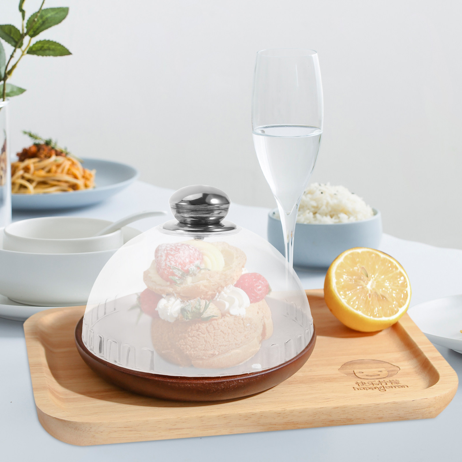 Cloche à gâteau ronde en acryl - Plastic Dome Clear avis et prix